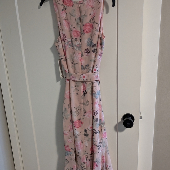 Dress - Picture 3 of 7